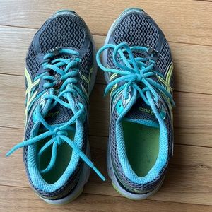 ASICS GT-1000 running shoe